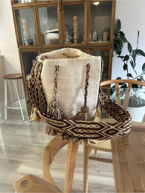 Handwoven Colombia Wayuu handmade bag